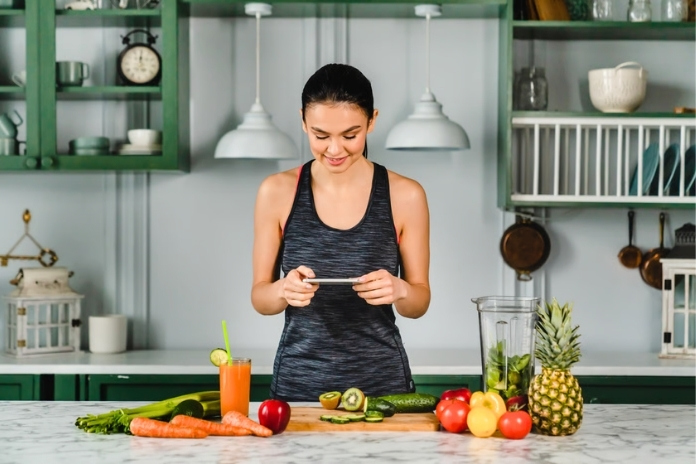 Noom Diet Review Does the Psychology-Based Weight Loss App Actually Work Noom Diet Review Does the Psychology-Based Weight Loss App Actually Work