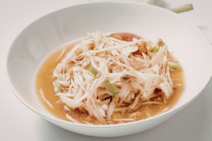 Shredded Chicken in Broth