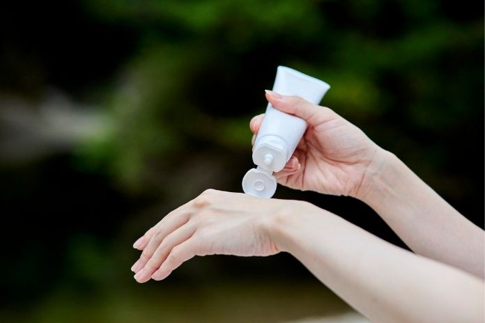 Why Some Sunburn Creams Contain Benzocaine or Lidocaine