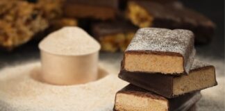 5 Things to Look for in a Protein Bar, According to Dietitians Things to Look for in a Protein Bar