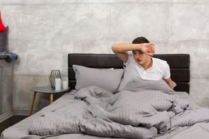 Ways to Reduce Night Sweats While Identifying the Cause