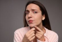 What Causes Random Dark Hairs on the Chin or Neck? A Dermatologist’s Explanation What Causes Random Dark Hairs on the Chin