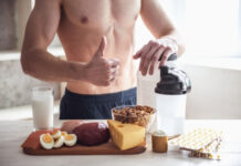 What Happens to Your Body When You Eat Protein Before Bed? What Happens to Your Body When You Eat Protein Before Bed