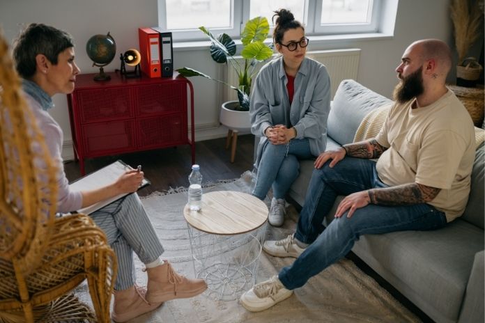 When Relationship Anxiety May Benefit From Professional Support