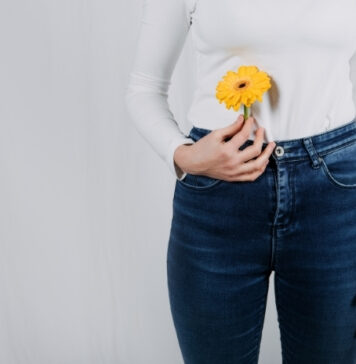 DHEA vs Vaginal Estrogen: What’s the Difference and Which One Is Right for You? DHEA vs Vaginal Estrogen