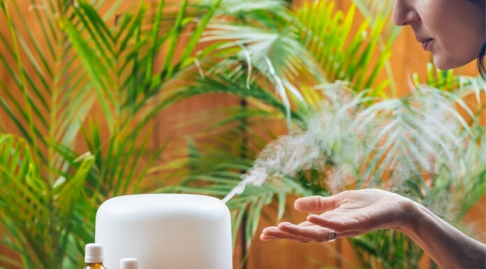 How to Sniff Your Way Out of a Bad Mood (Literally) How to Sniff Your Way Out of a Bad Mood