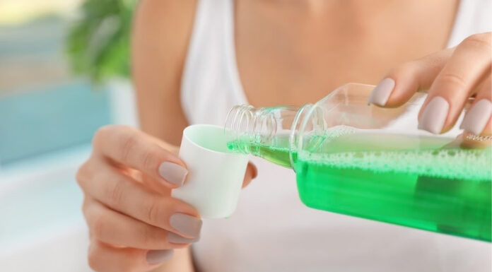 Mouthwash: Do You Actually Need It and Which Type Should You Use? Mouthwash Do You Actually Need It and Which Type Should You Use