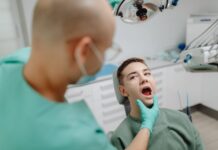 Oral Cancer: Early Warning Signs You Should Never Ignore Oral Cancer Early Warning Signs You Should Never Ignore